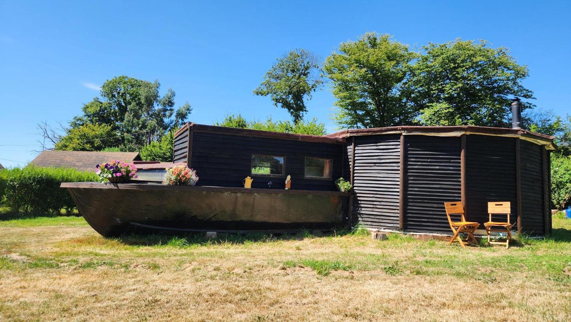 Vigo Retreat Boat Yurt Bed and Breakfast Wrotham Eksteriør billede